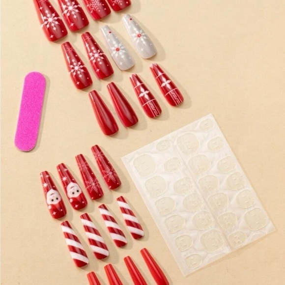Christmas Santa Press On Nail Set - Picture 6 of 12
